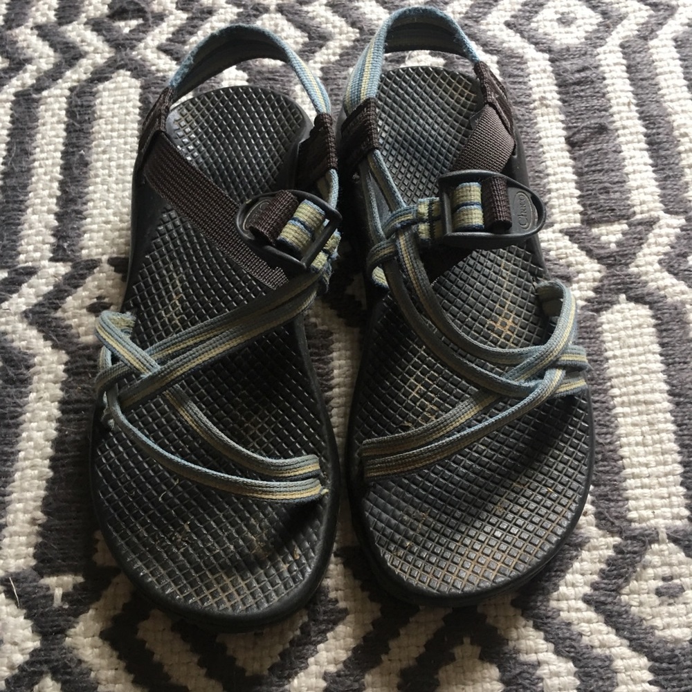 Women’s blue CHACOs GUC 7W *please read notes